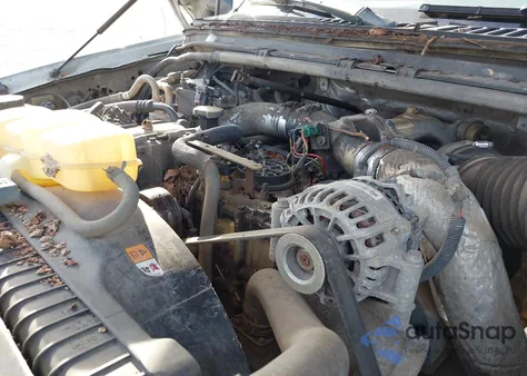 2000 Ford F-250 Lariat/Xl/Xlt from USA, damaged, VIN 1FTNX21F3YED10819